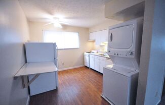 2 beds, 1 bath, $1,495, Unit 105 A