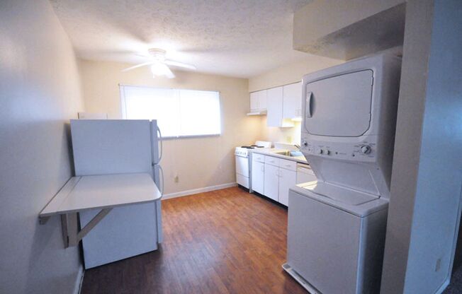 2 beds, 1 bath, $1,495, Unit 105 A