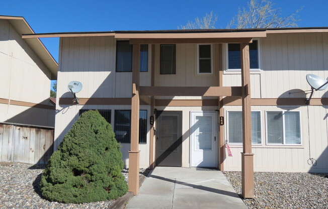 North Richland Area with short commute to PNNL & Hanford!