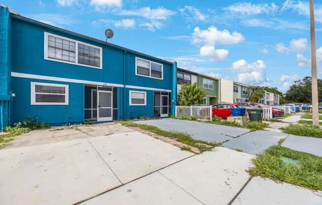 Renovated Town Home 2 bedroom 1.5 bath ** 1/2 off August Rent if Moved in by July 31st**