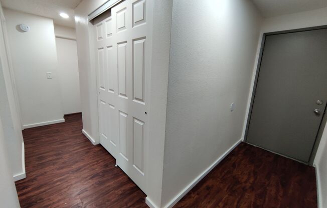 2 beds, 1 bath, 800 sqft, $1,250, Unit 306