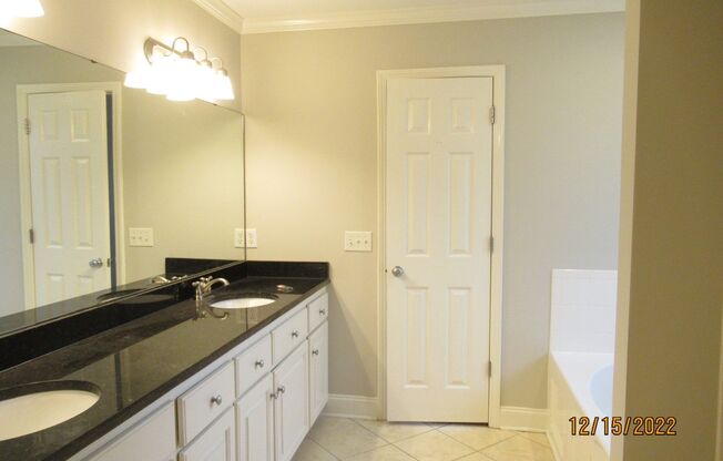 3 beds, 2 baths, $1,750