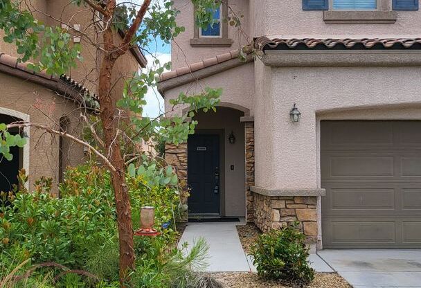 Beautiful two-story house near Summerlin