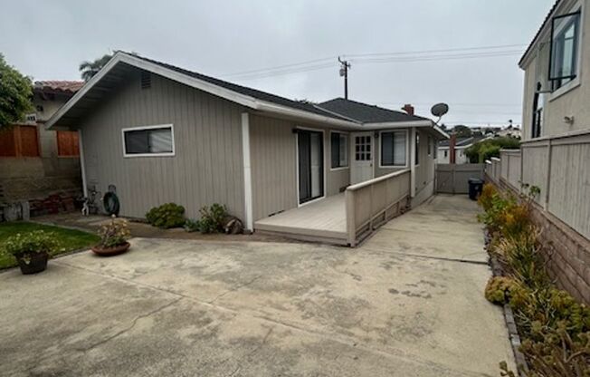 **Charming 3-Bed, 2-Bath Home in Prime Tree Section, Manhattan Beach**