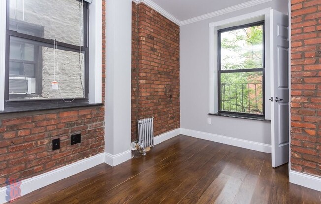 3 W 103 ST