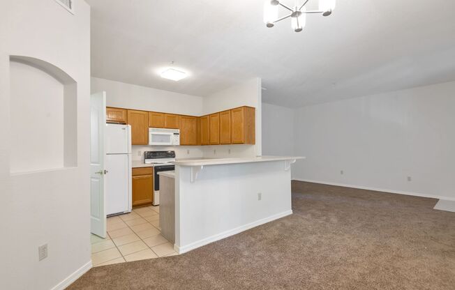 2 beds, 2 baths, $2,125, Unit # 209