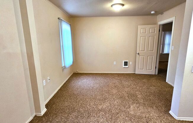 1 bed, 1 bath, 584 sqft, $995, Unit 4