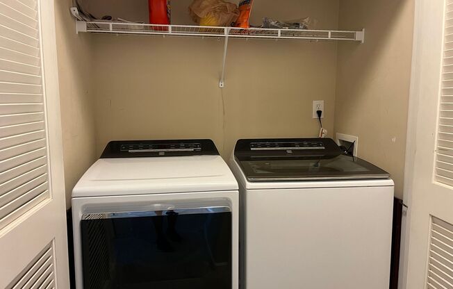 2 beds, 2 baths, $1,950, Unit UNIT 4203