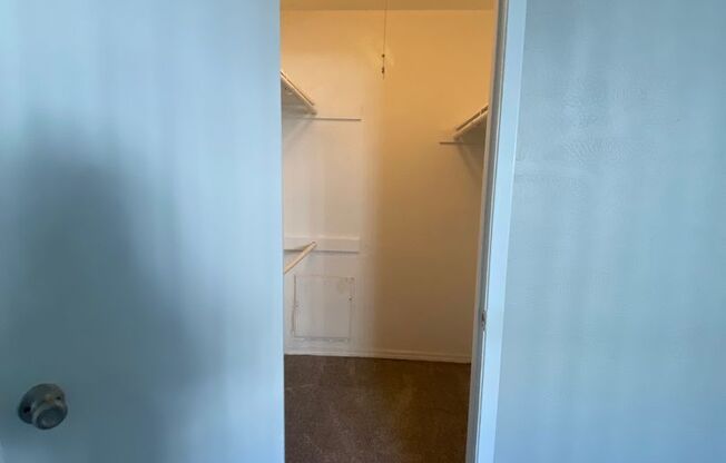1 bed, 1 bath, 700 sqft, $845, Unit 10A
