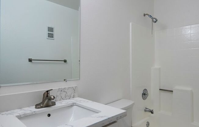 3 beds, 2 baths, 1,105 sqft, $3,495, Unit 330
