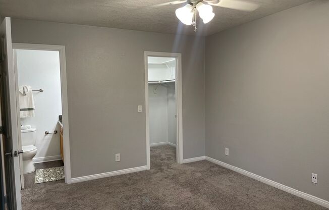 2 beds, 2 baths, 850 sqft, $3,005, Unit 811-01