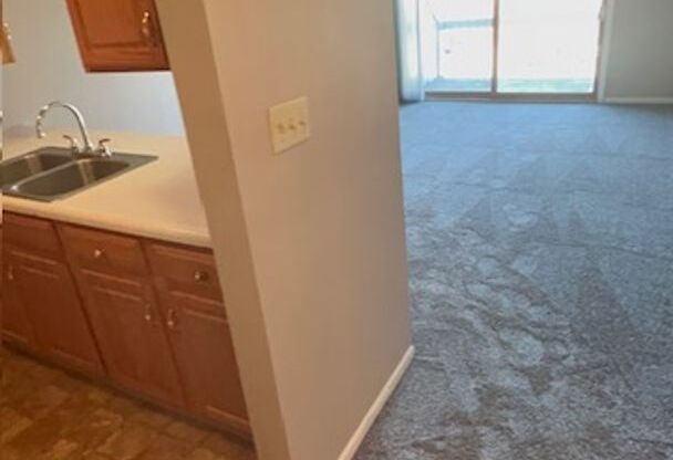 1 bed, 1 bath, 615 sqft, $859, Unit 227