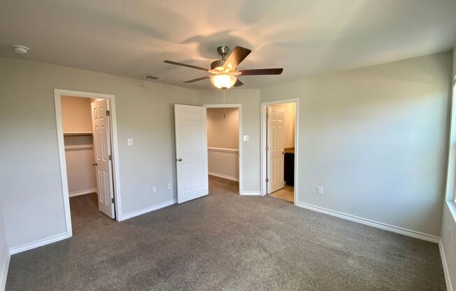 3 beds, 2.5 baths, $1,295, Unit 8331 Breezy Cove Unit 2