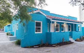 Oversized 800 SQ FT Boutique 1-Bed | Utilities Included | Steps to Main Street