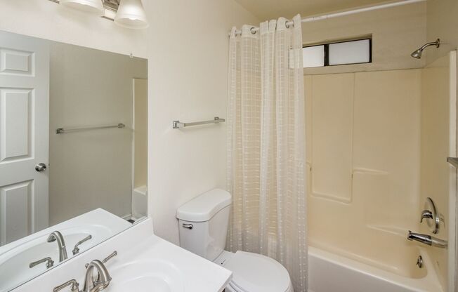 2 beds, 2 baths, $1,300, Unit D