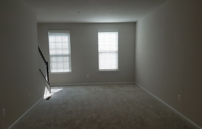 Gorgeous 2 Bedroom Townhome in Oldham Crossing - Hopkins/Bayview!
