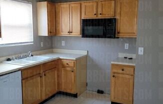 3 beds, 2.5 baths, $1,895