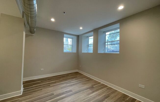 1 bed, 1 bath, 693 sqft, $2,299, Unit 105