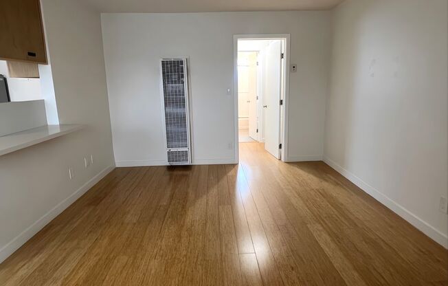 21 Thornton Ave.