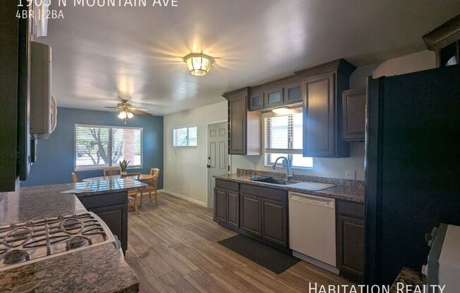 1905 N MTN AVE