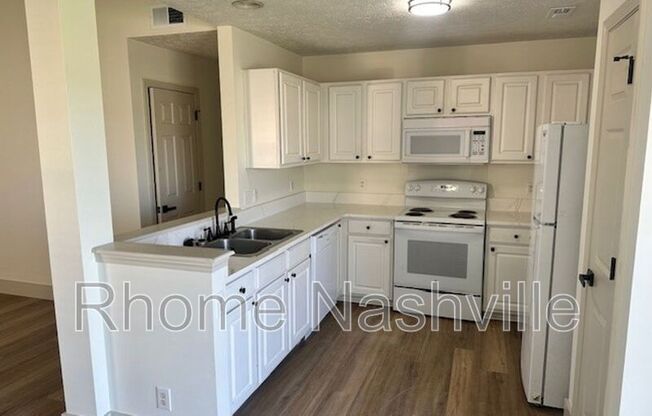 1108 PAWNEE TRL
