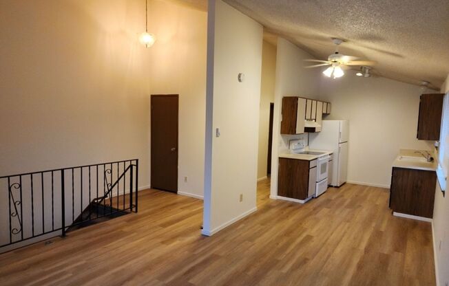 Jefferson-Nora Triplex