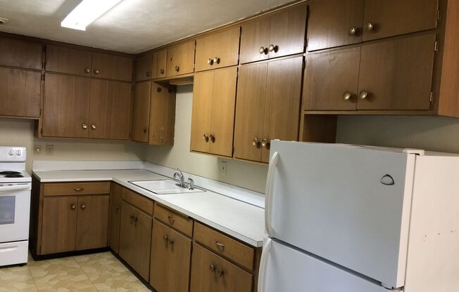 1 bed, 1 bath, $720