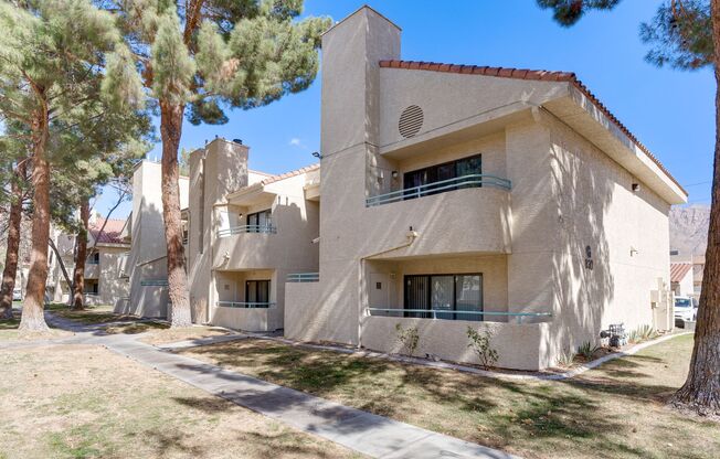 COZY 2 BEDROOM CONDO IN 89110 WITH 2 BALCONYS