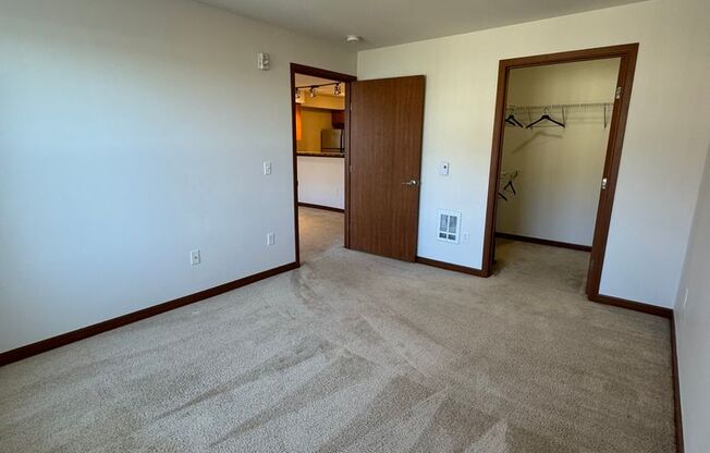 2 beds, 2 baths, 966 sqft, $2,291, Unit C401