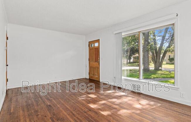 4011 WELCOME AVE N