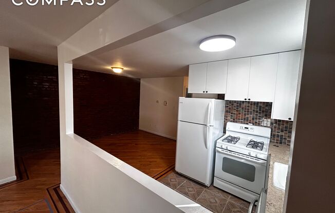 3 beds, 1 bath, $6,500, Unit GARDEN