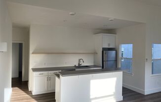 1 bed, 1 bath, 800 sqft, $2,900, Unit 16