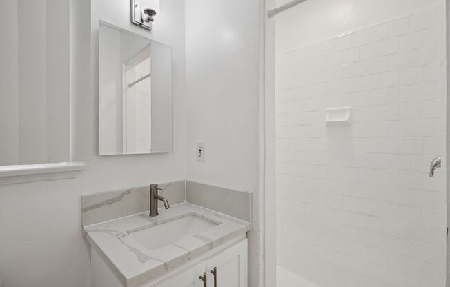 Studio, 1 bath, 325 sqft, $2,298, Unit 20