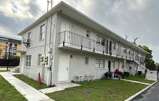 2000 W JACKSON ST