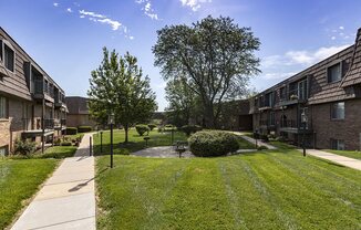 Four Seasons Apartments