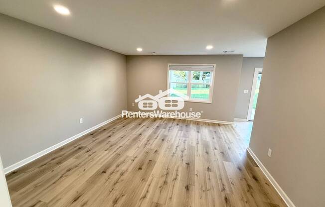 7109 W 69 ST