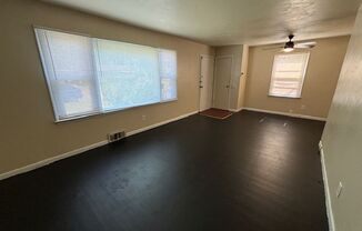 3 beds, 1 bath, $1,400