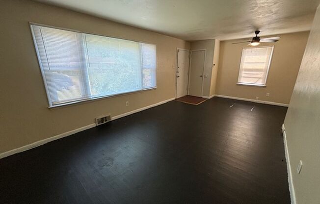 3 beds, 1 bath, $1,400