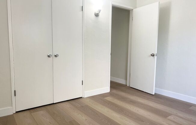 2 beds, 1 bath, $2,595, Unit 2224