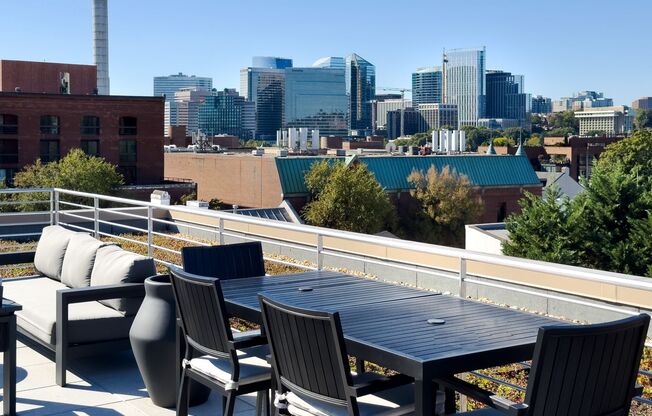 1 bed, 1 bath, $2,900, Unit 202