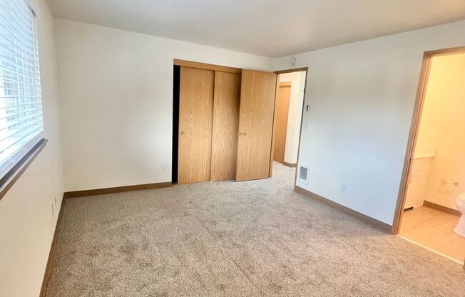 3 beds, 2.5 baths, 1,500 sqft, $1,866, Unit A-04
