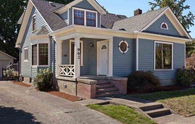 962 NW VAN BUREN AVE AND 243 NW