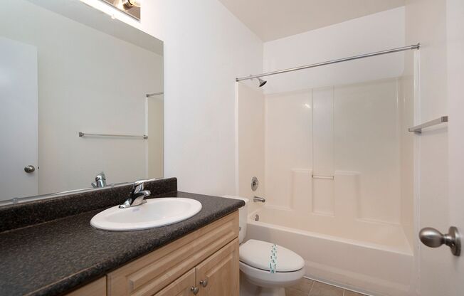 2 beds, 1 bath, 790 sqft, $2,150, Unit 1441 - D