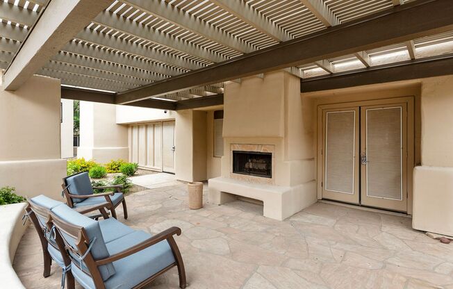 2 beds, 2 baths, $2,000, Unit Unit 2093