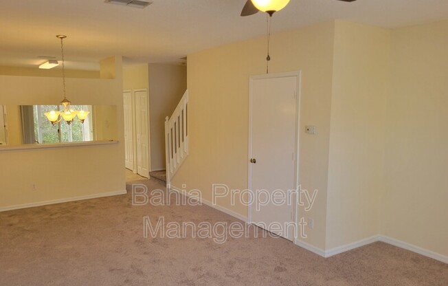 2 beds, 1.5 baths, 1,152 sqft, $1,650