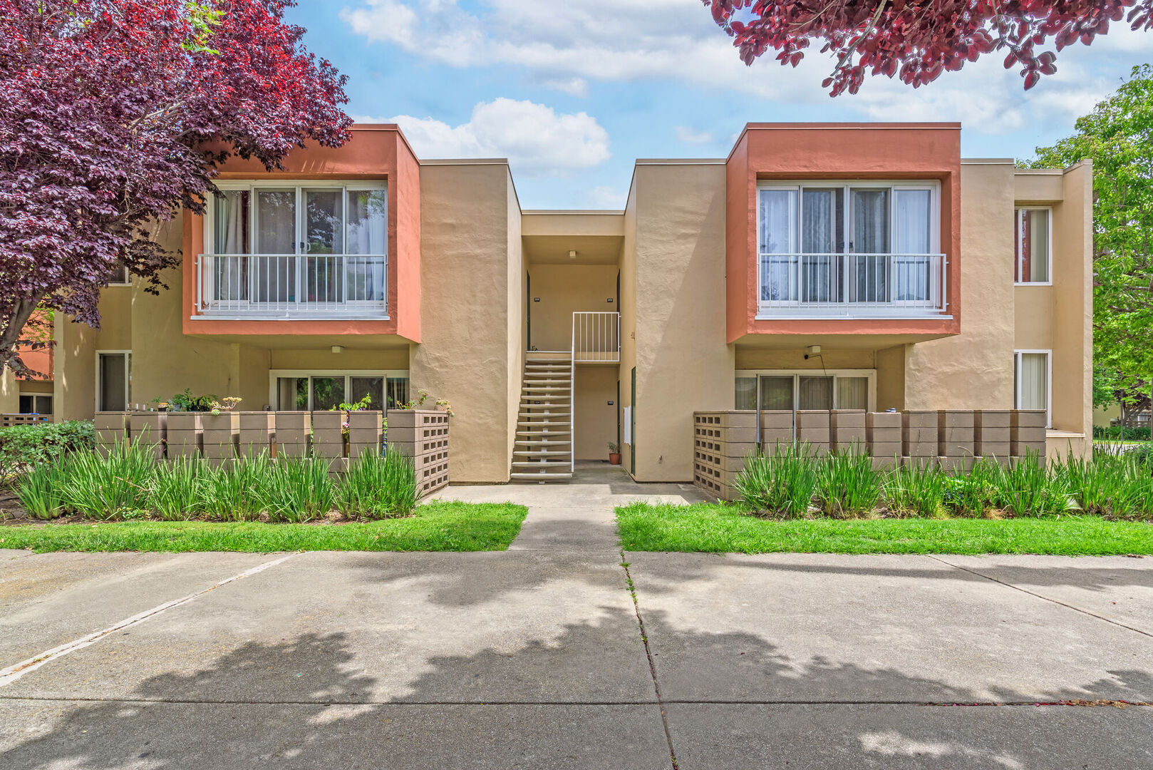 Lord Tennyson Apartments