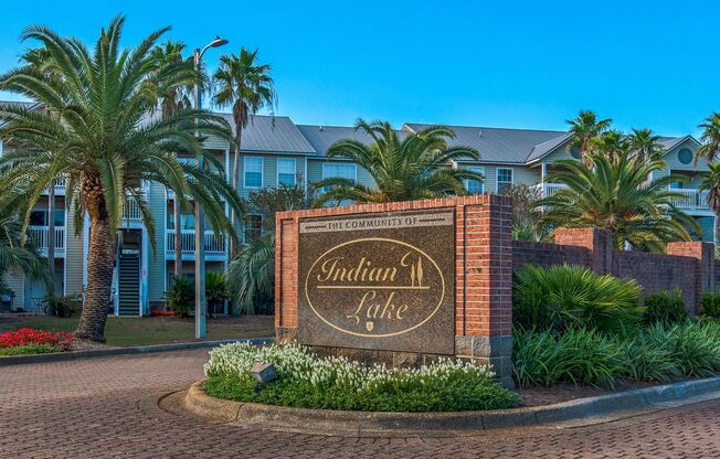 Spacious 2B/2B Unfurnished Condo near Beach in the Heart of Destin!