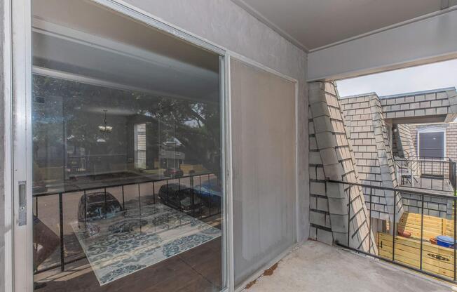 2 beds, 2 baths, 990 sqft, $1,119