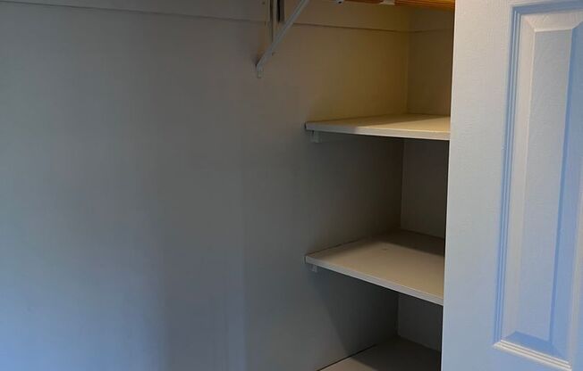 1 bed, 1 bath, 610 sqft, $2,200, Unit B201