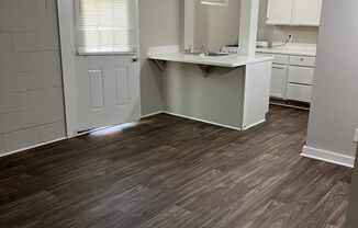 Studio, 1 bath, 700 sqft, $1,150, Unit 589-E